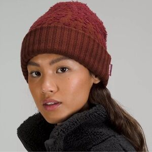 NWT Lululemon Women's Ombre Knit Textured Beanie One Size Red Merlot